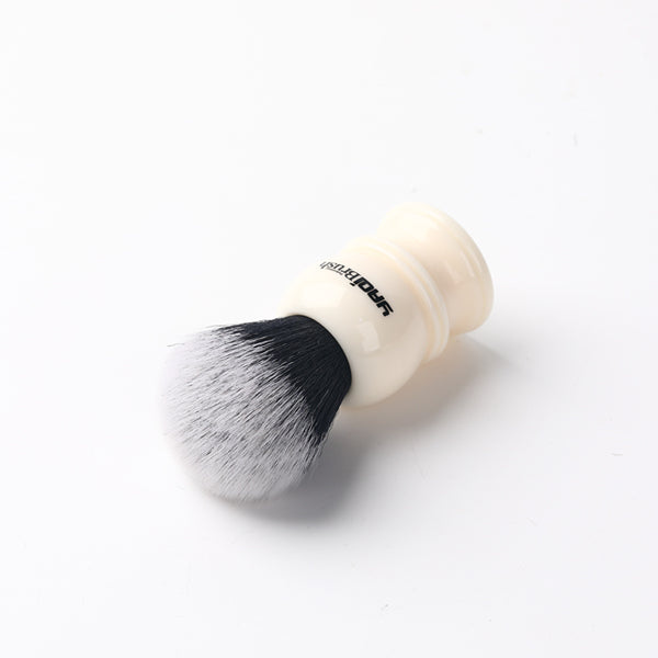 Yaqi 22mm Synthetic Hair Tuxedo Knot White Resin Handle Shave Brush Man