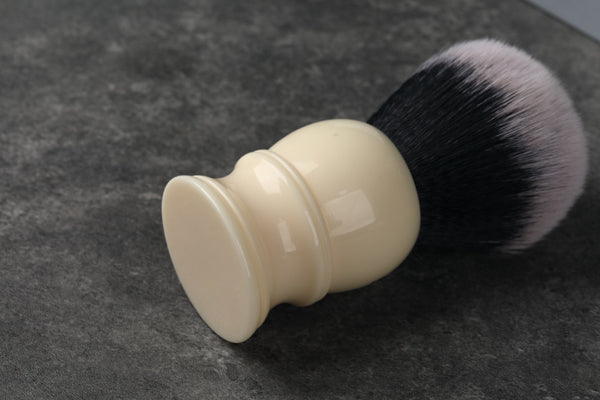 Yaqi 30mm Large Size Knot White Resin Handle Synthetic Hair Tuxedo Knot Men Shaving Brush