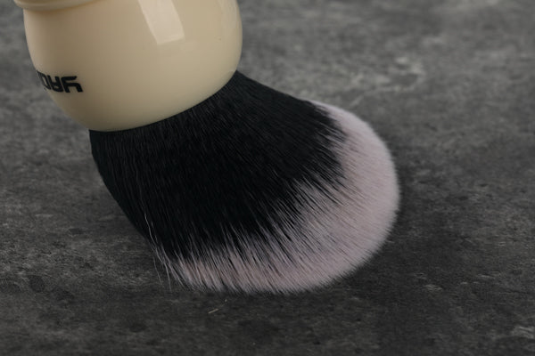 Yaqi 30mm Large Size Knot White Resin Handle Synthetic Hair Tuxedo Knot Men Shaving Brush
