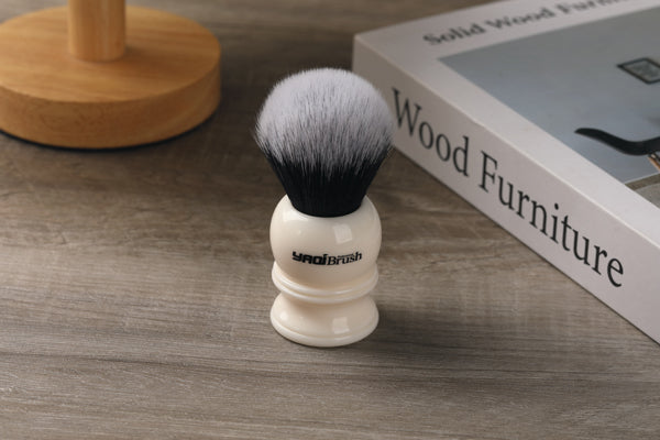 Yaqi 22mm Synthetic Hair Tuxedo Knot White Resin Handle Shave Brush Man