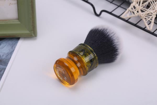Yaqi 24MM Sagrada Familia Tuxedo Synthetic Fibre Men Wet Shave Brush