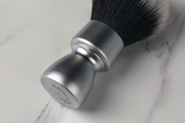 YAQI  Heavy Metal Handle Synthetic Hair Tuxedo Knot Shave Brush for Men Shaving