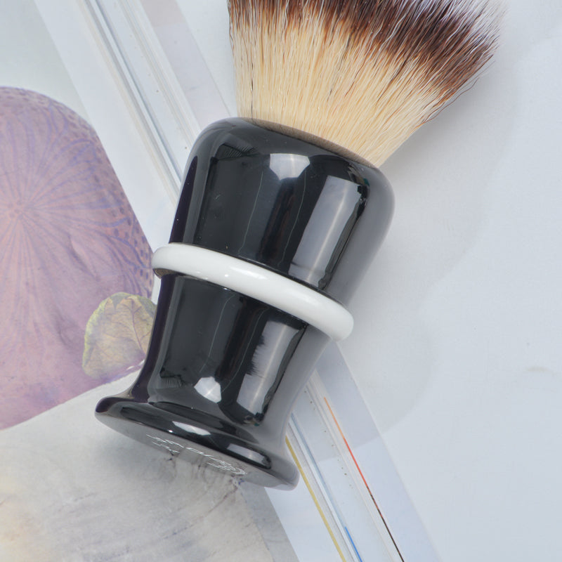 YAQI TAILCOAT 24mm Synthetic Hair Mens Wet Shaving Brush